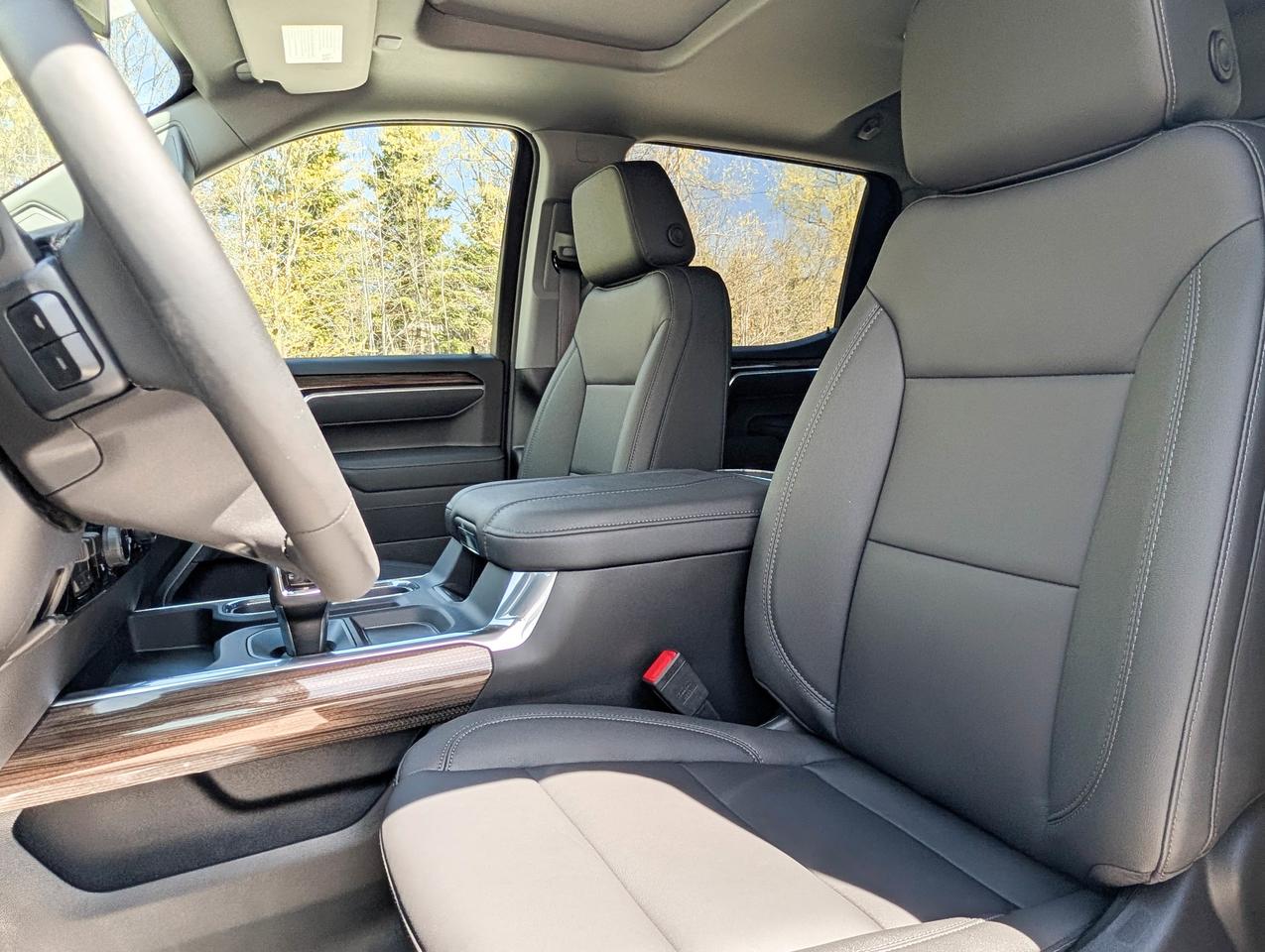 2026 Chevrolet Silverado 1500 RST Photo