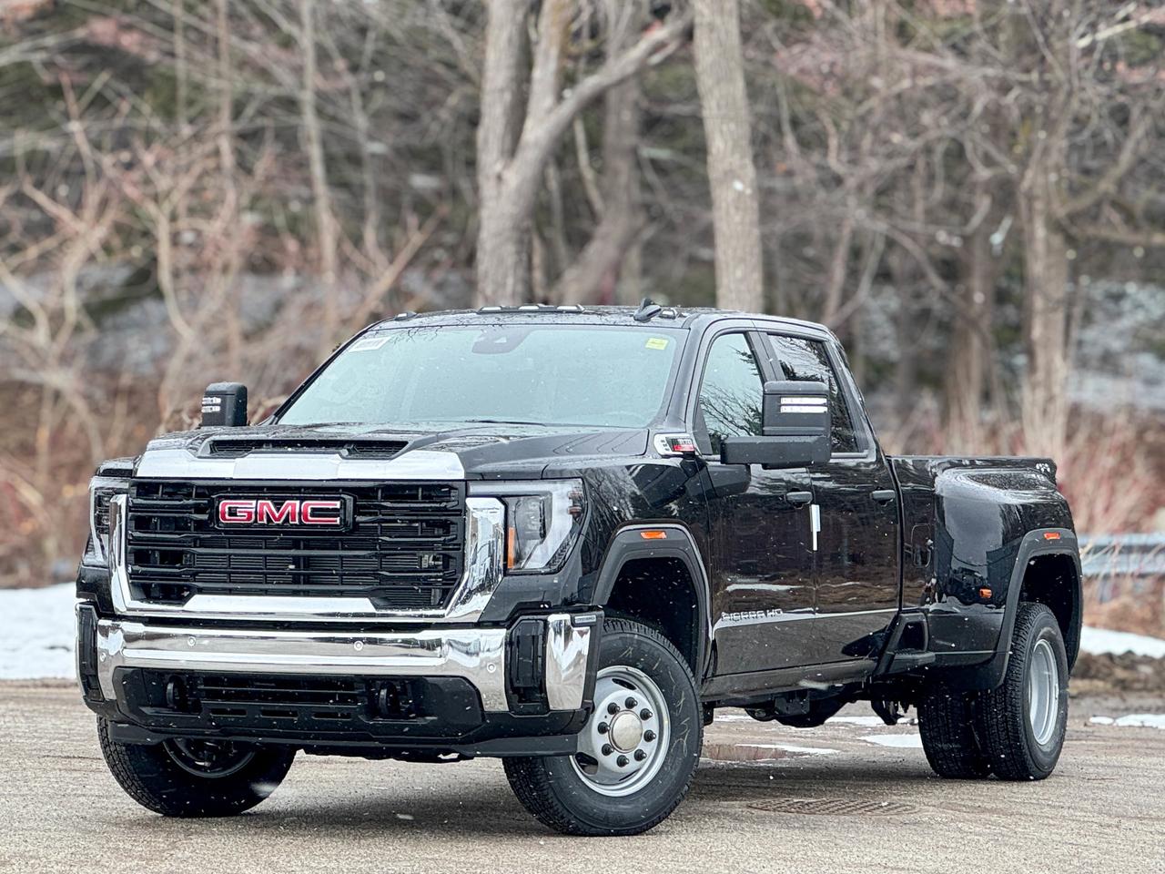2026 GMC Sierra 3500HD Pro Photo