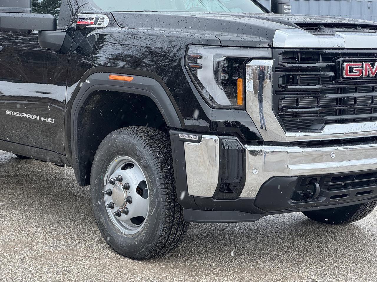 2026 GMC Sierra 3500HD Pro Photo