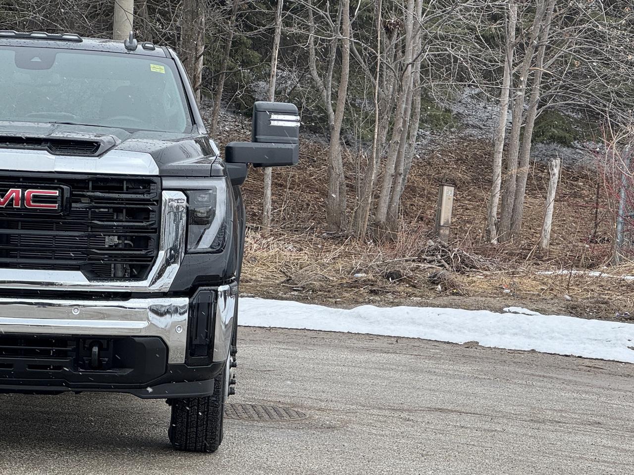 2026 GMC Sierra 3500HD Pro Photo