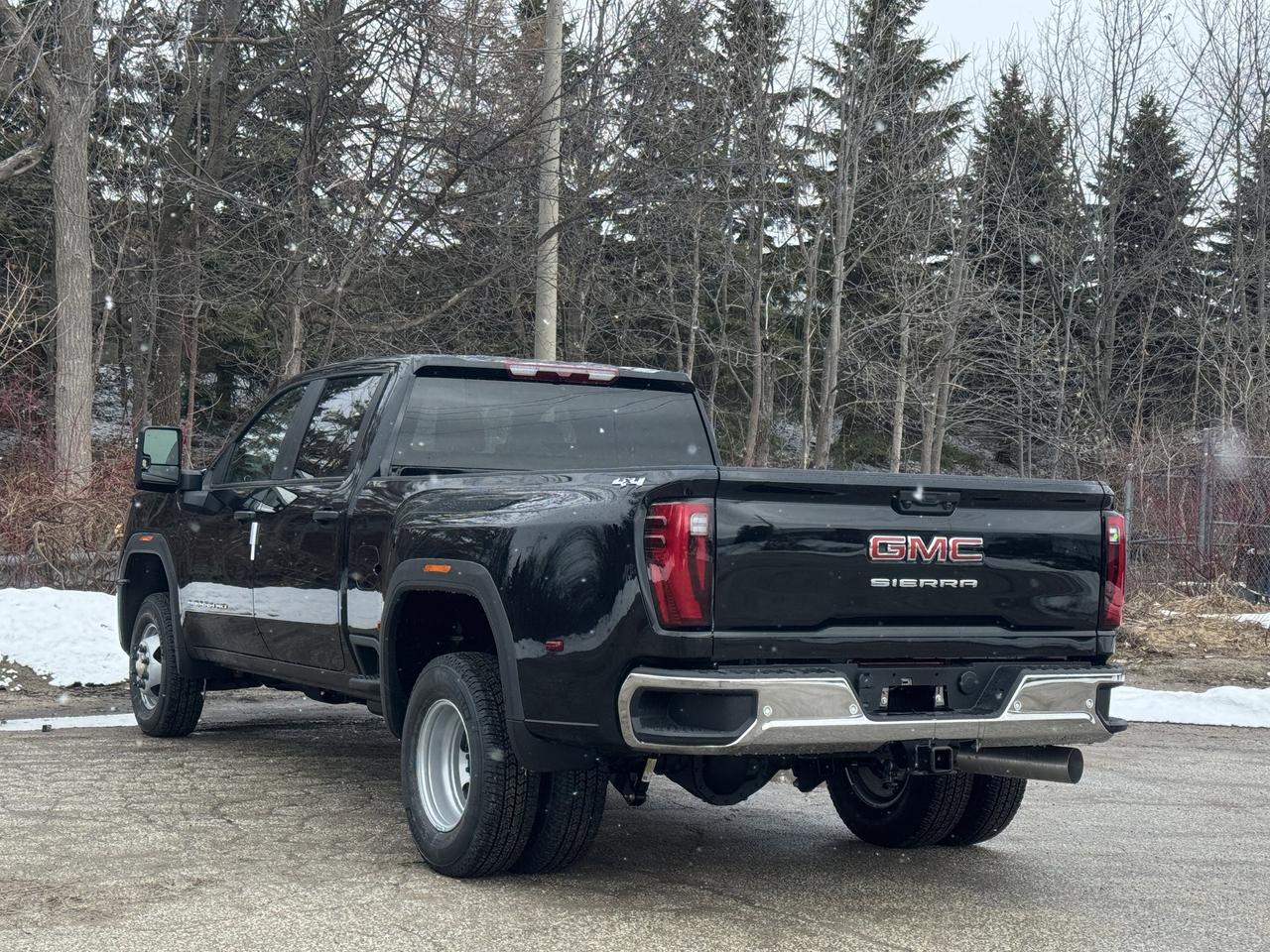 2026 GMC Sierra 3500HD Pro Photo