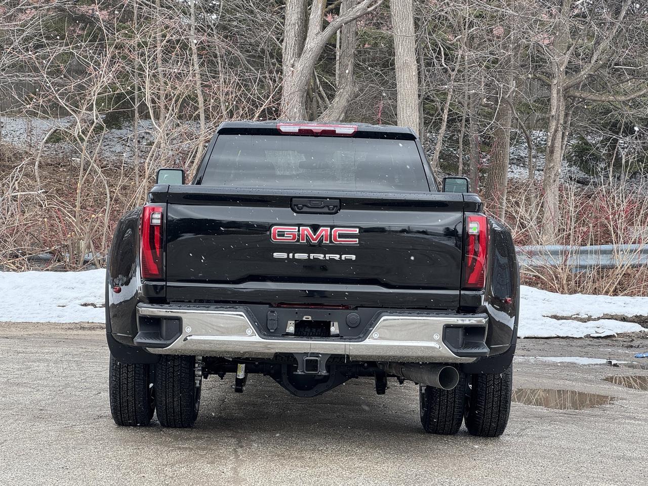 2026 GMC Sierra 3500HD Pro Photo