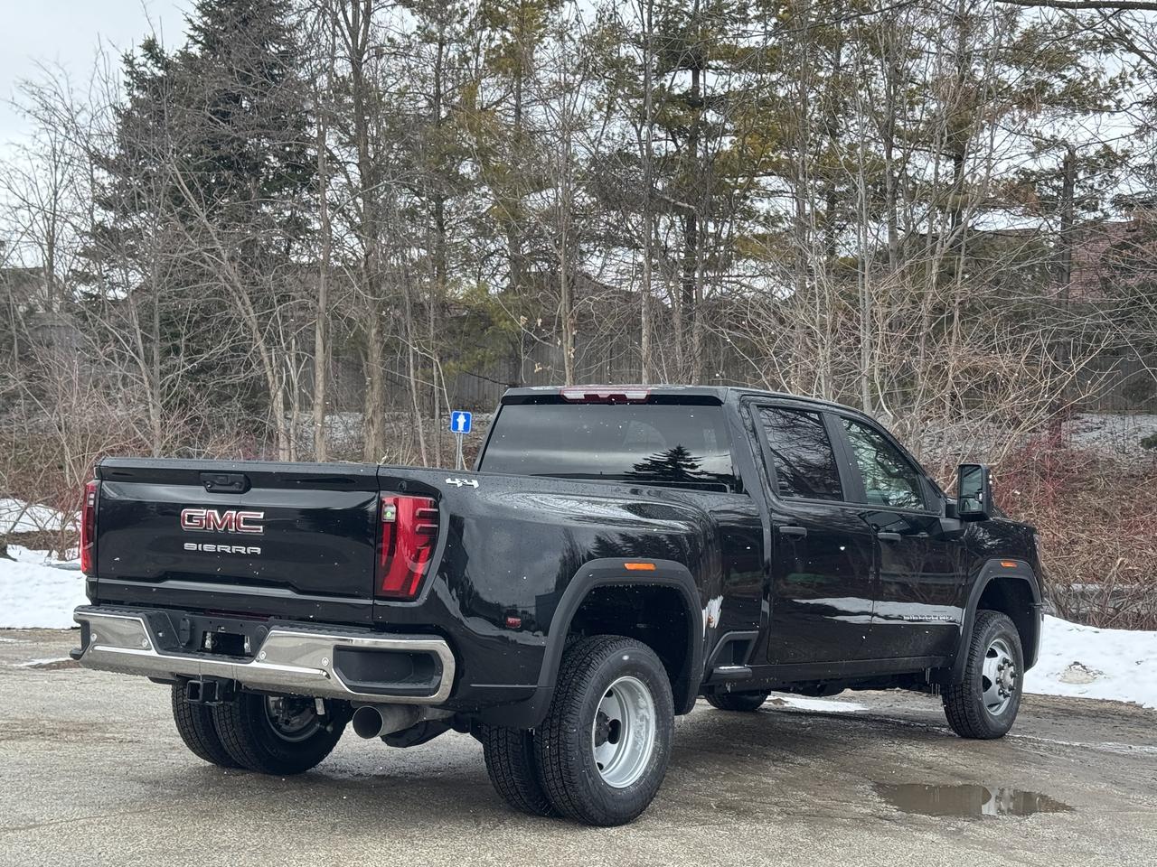 2026 GMC Sierra 3500HD Pro Photo