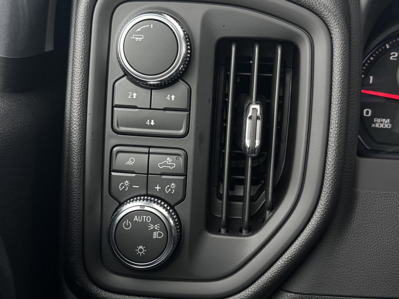 2026 GMC Sierra 3500HD Pro Photo