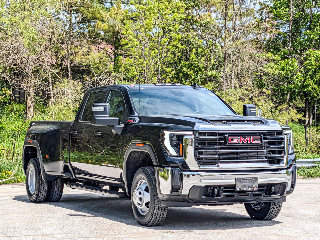 2026 GMC Sierra 3500HD Pro Photo2