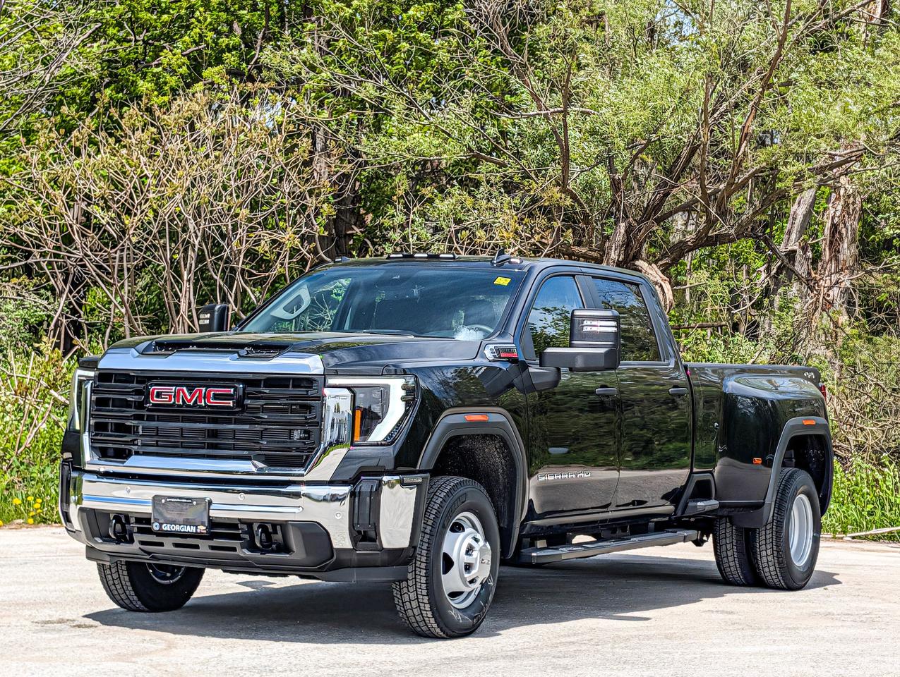 2026 GMC Sierra 3500HD Pro Photo4