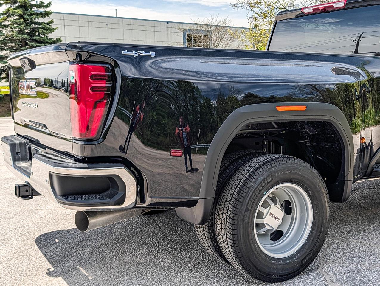 2026 GMC Sierra 3500HD Pro Photo