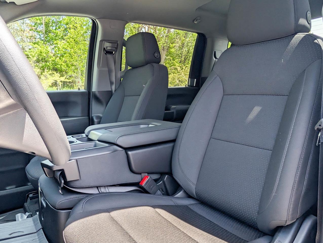 2026 GMC Sierra 3500HD Pro Photo