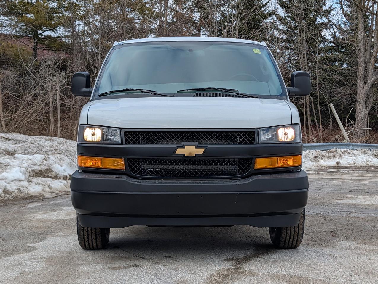 2026 Chevrolet Express Cargo Van  Photo