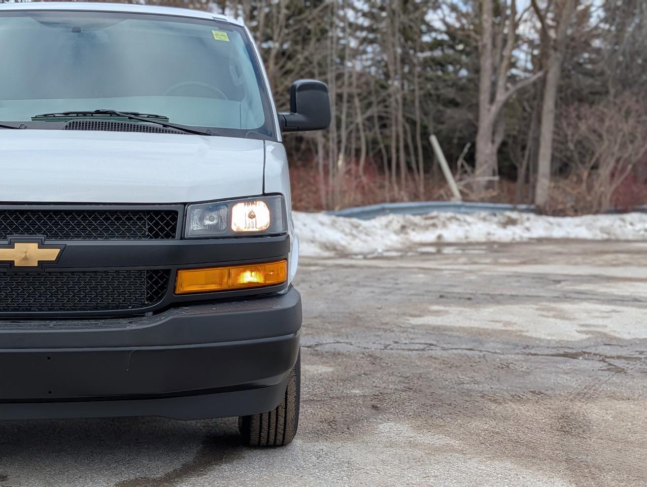 2026 Chevrolet Express Cargo Van  Photo