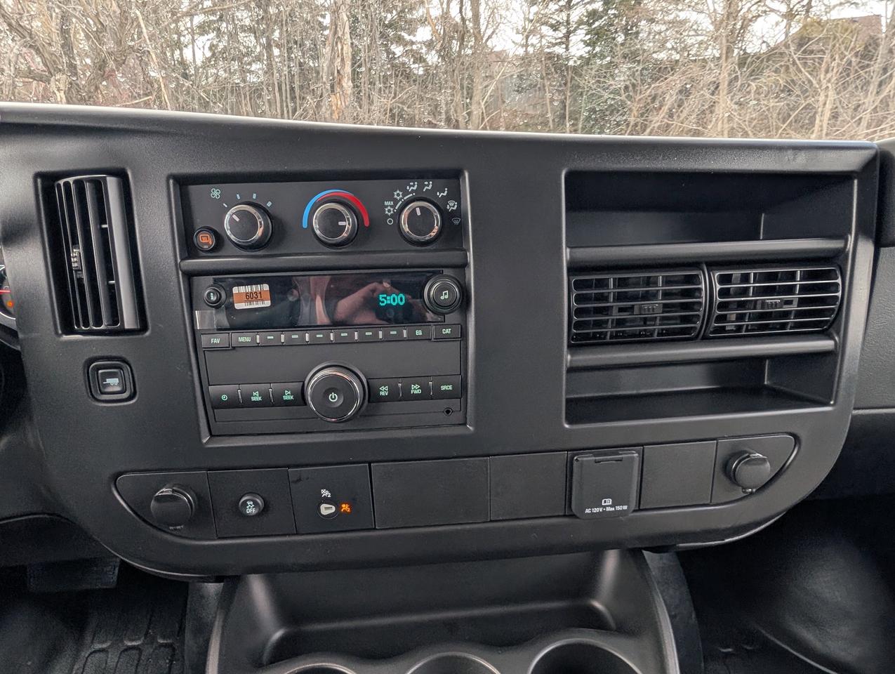 2026 Chevrolet Express Cargo Van  Photo