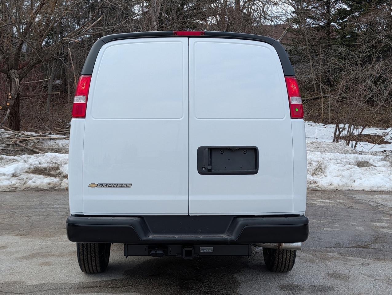 2026 Chevrolet Express Cargo Van  Photo