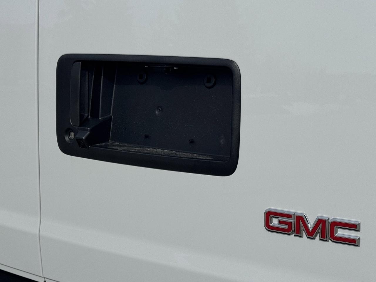 2026 GMC Savana Cargo Van  Photo