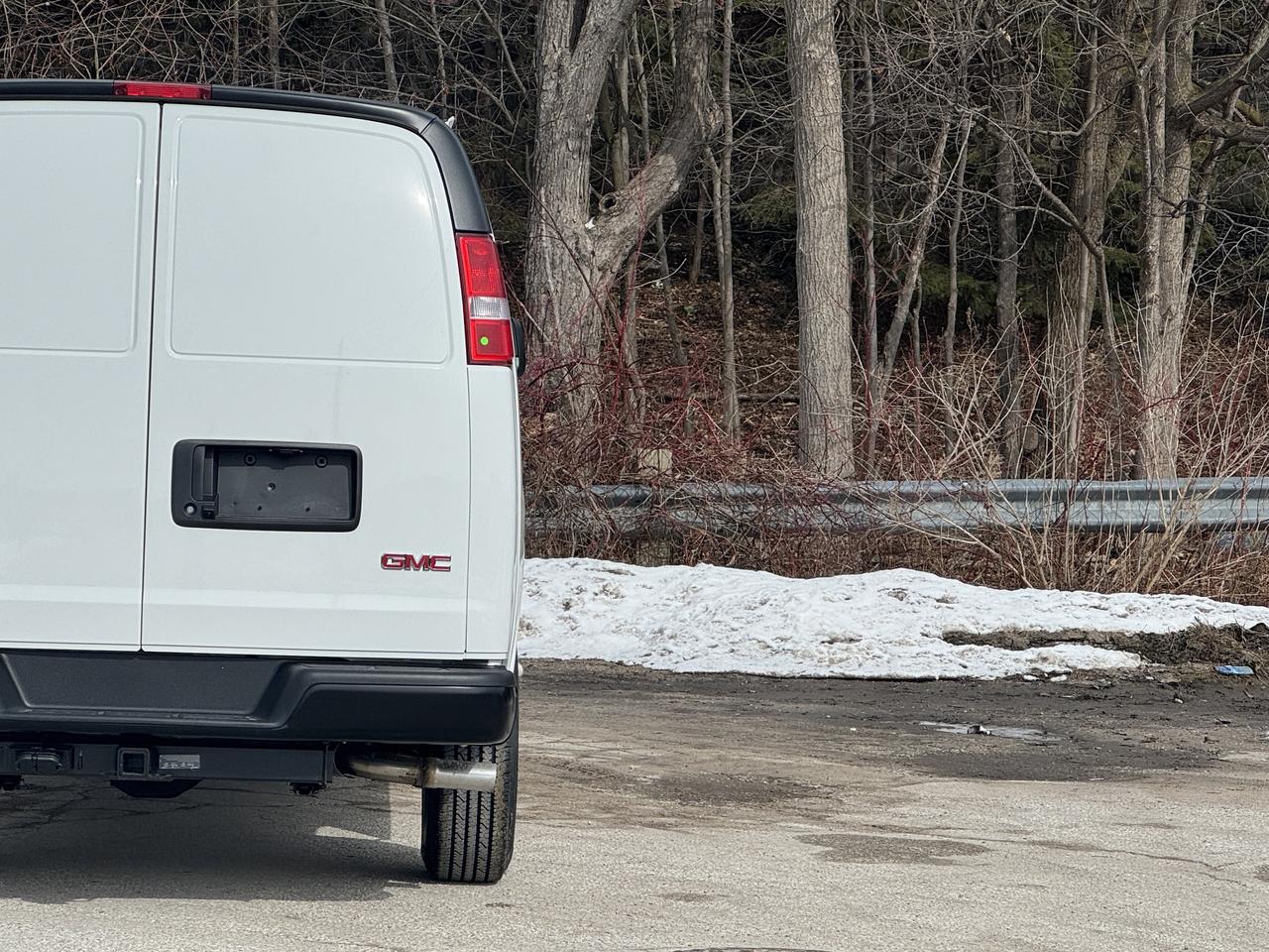 2026 GMC Savana Cargo Van  Photo