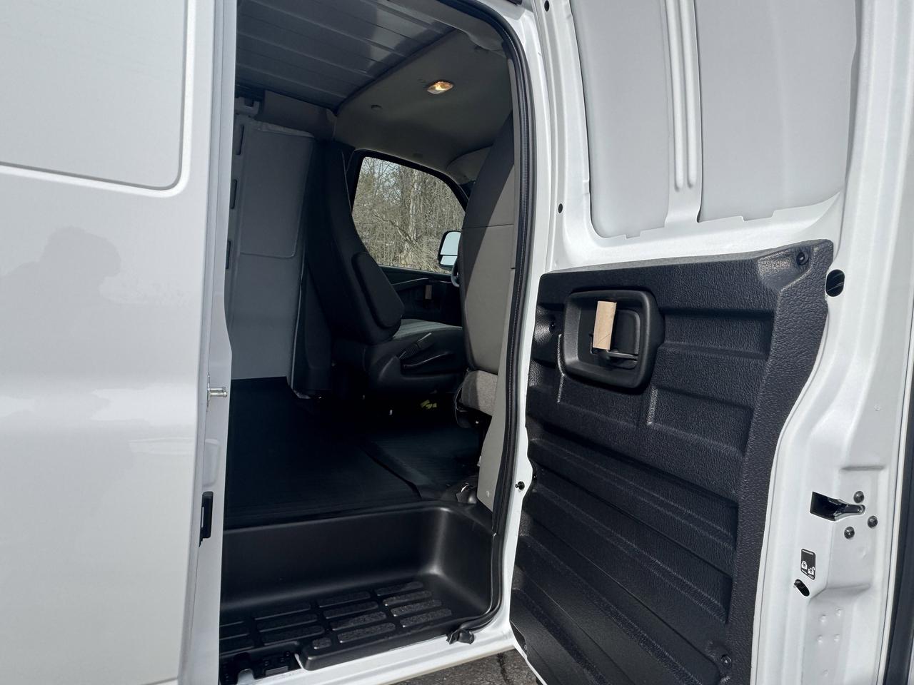 2026 GMC Savana Cargo Van  Photo
