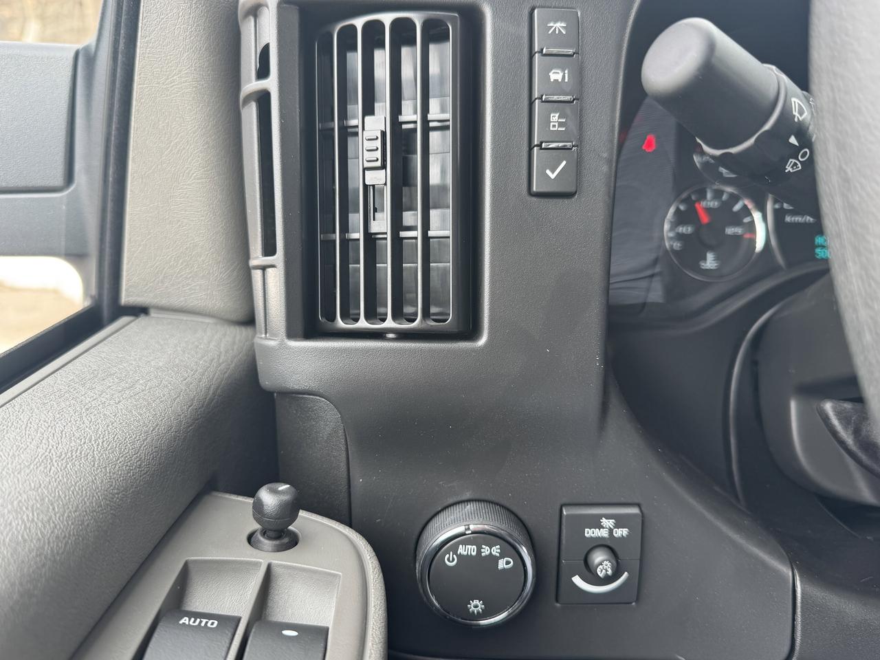 2026 GMC Savana Cargo Van  Photo