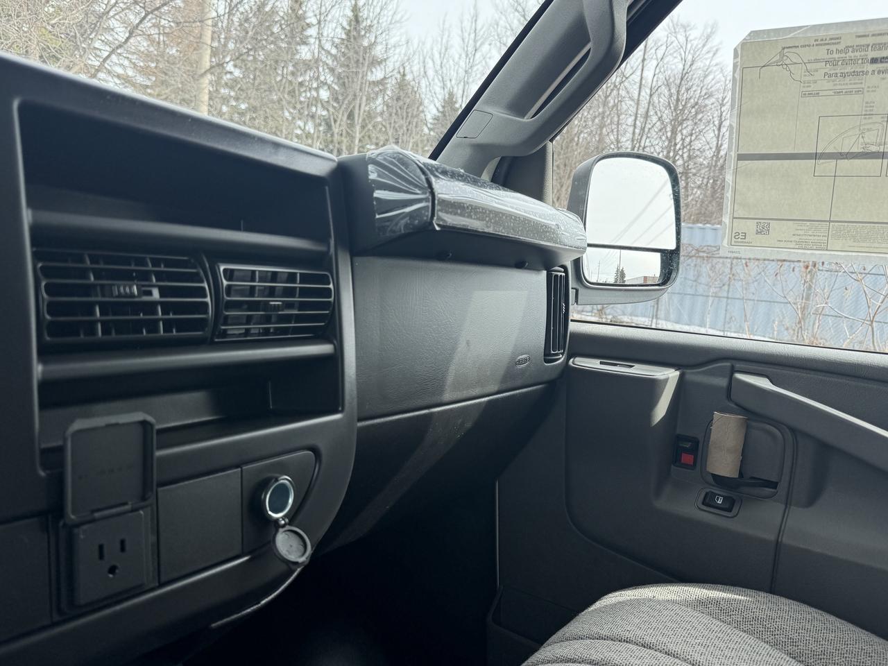2026 GMC Savana Cargo Van  Photo