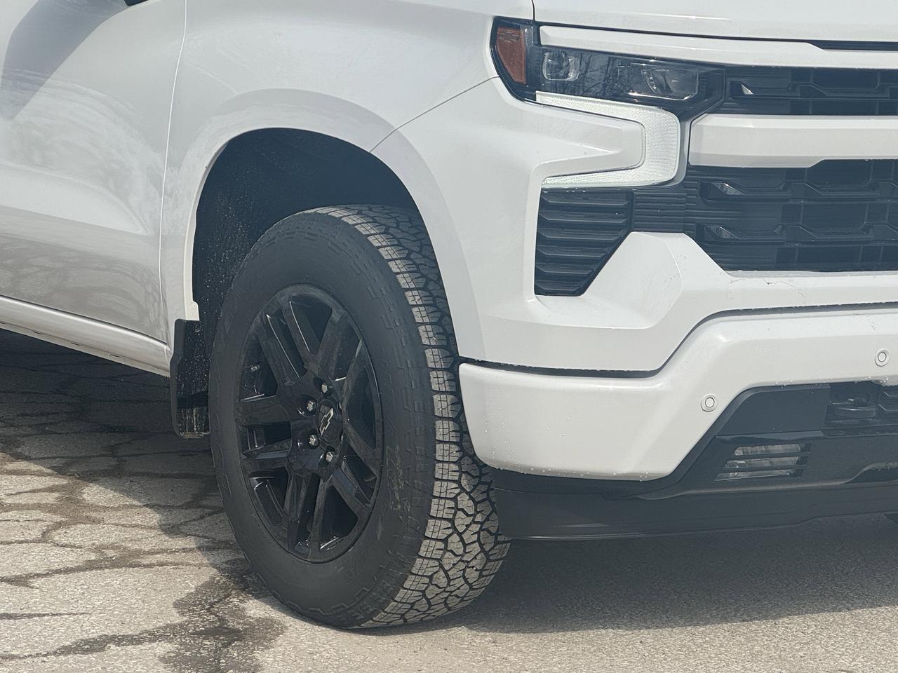 2026 Chevrolet Silverado 1500 RST Photo3