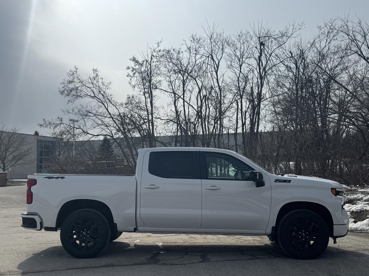 2026 Chevrolet Silverado 1500 RST Photo4