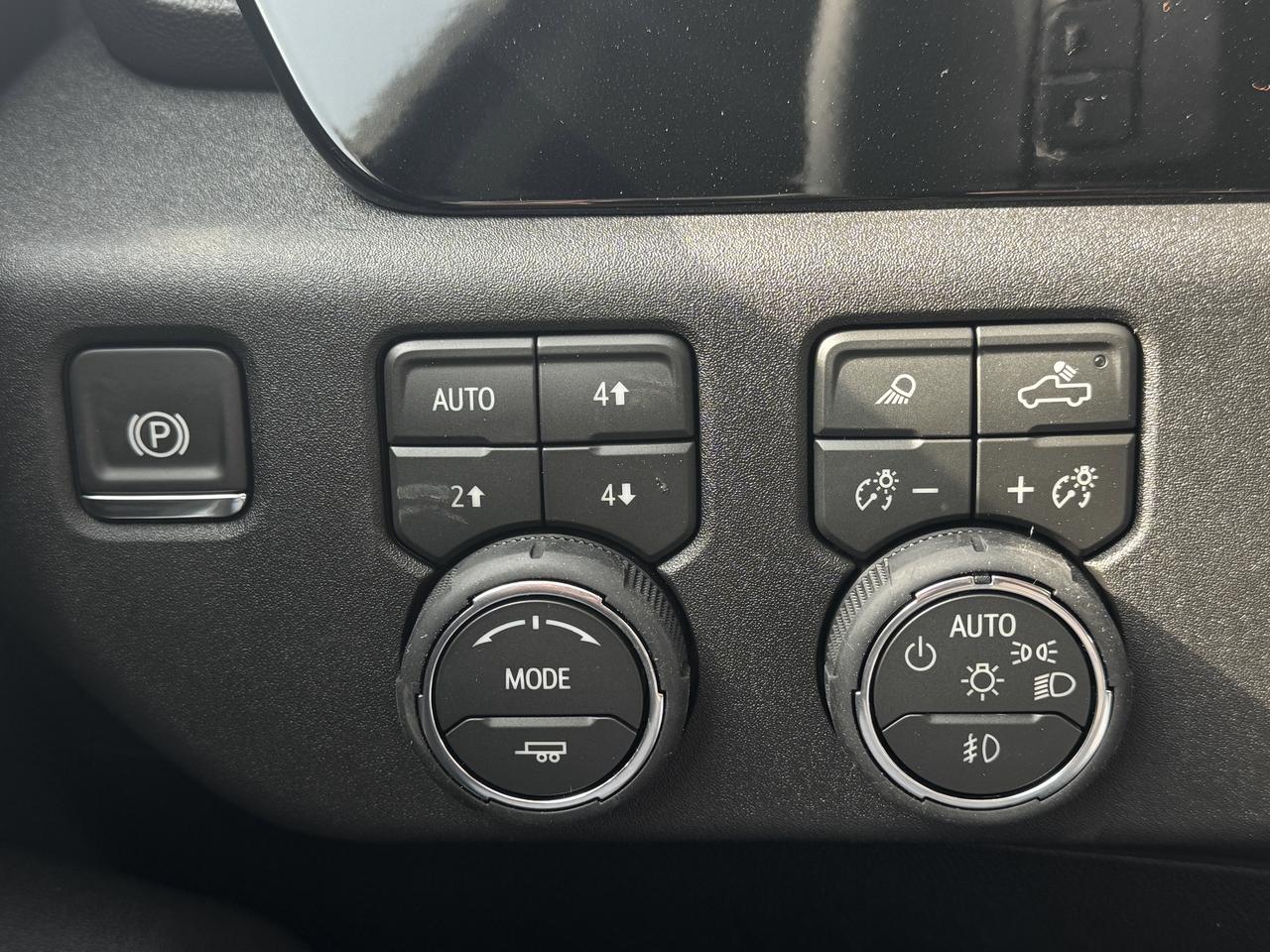 2026 Chevrolet Silverado 1500 RST Photo