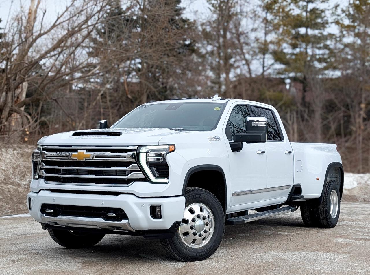 2026 Chevrolet Silverado 3500HD High Country Photo