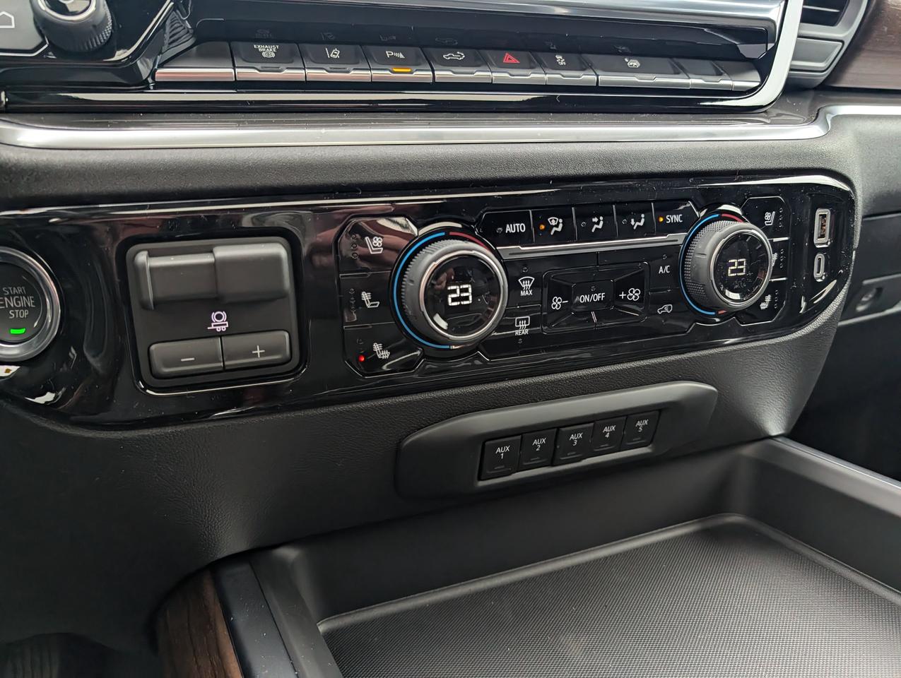 2026 Chevrolet Silverado 3500HD High Country Photo