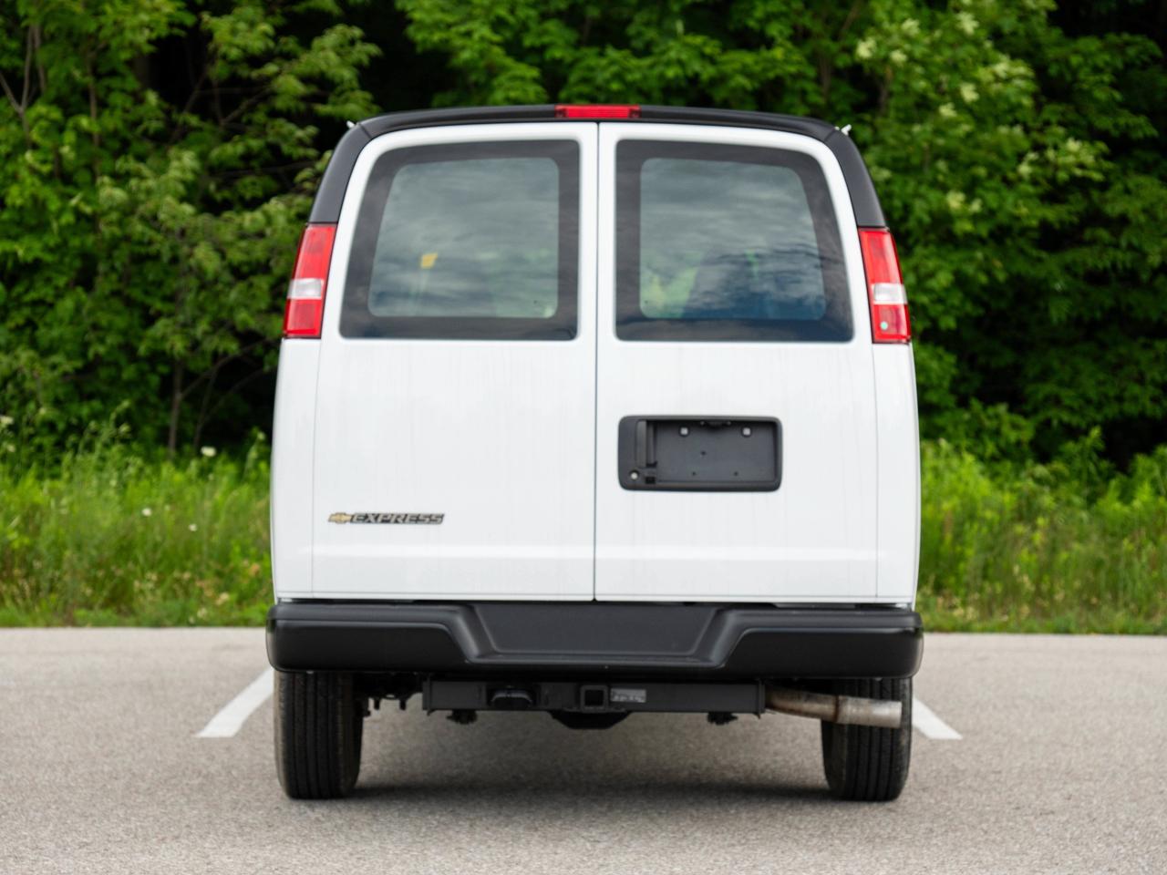 2026 Chevrolet Express Cargo Van  Photo