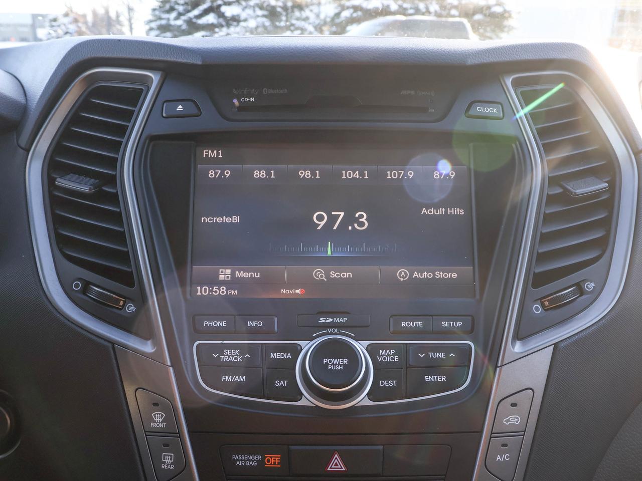 2016 Hyundai Santa Fe Sport Limited Photo