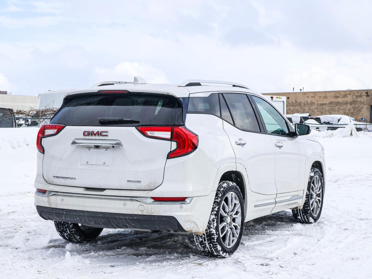 2024 GMC Terrain Denali Photo