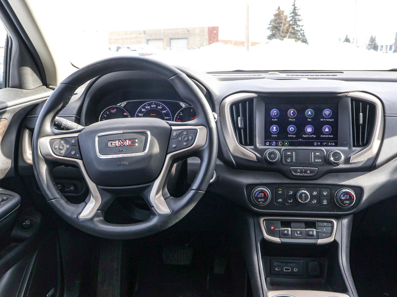 2024 GMC Terrain Denali Photo