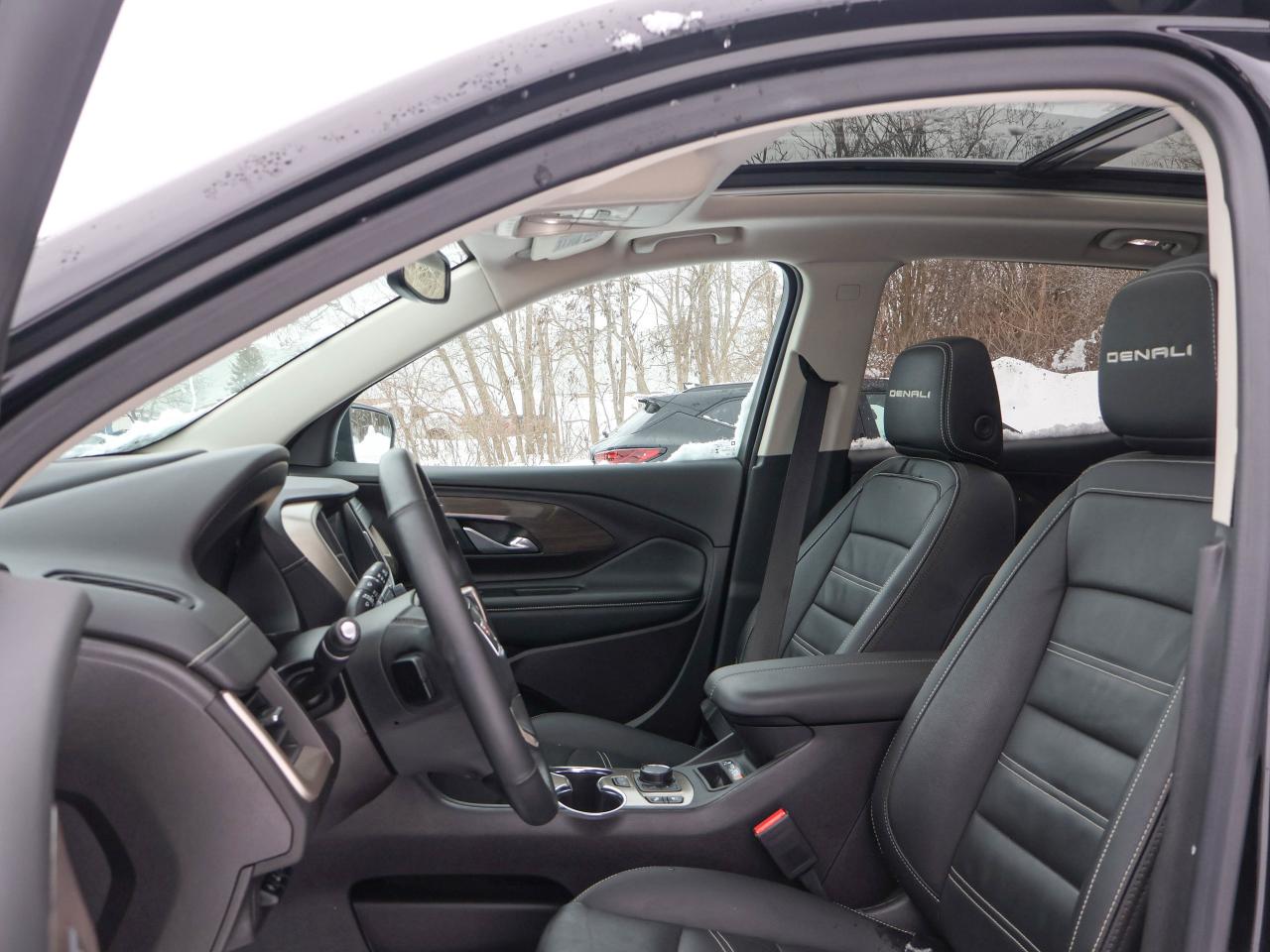 2024 GMC Terrain Denali Photo