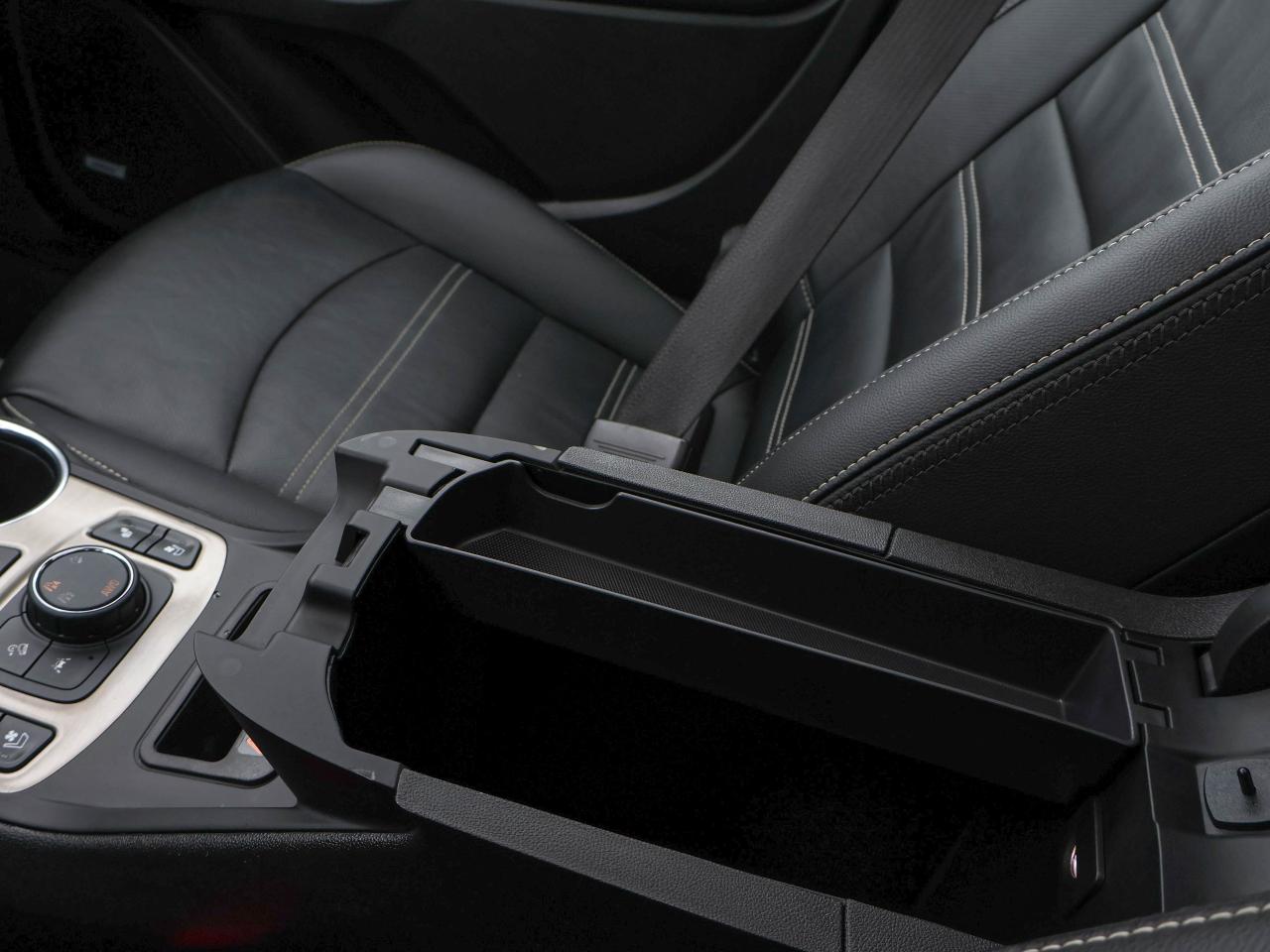 2024 GMC Terrain Denali Photo