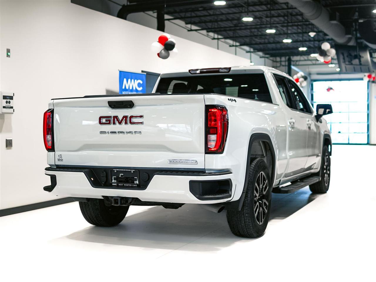 2024 GMC Sierra 1500 ELEVATION CREW CAB | 4X4 | NO ACCIDENTS Photo