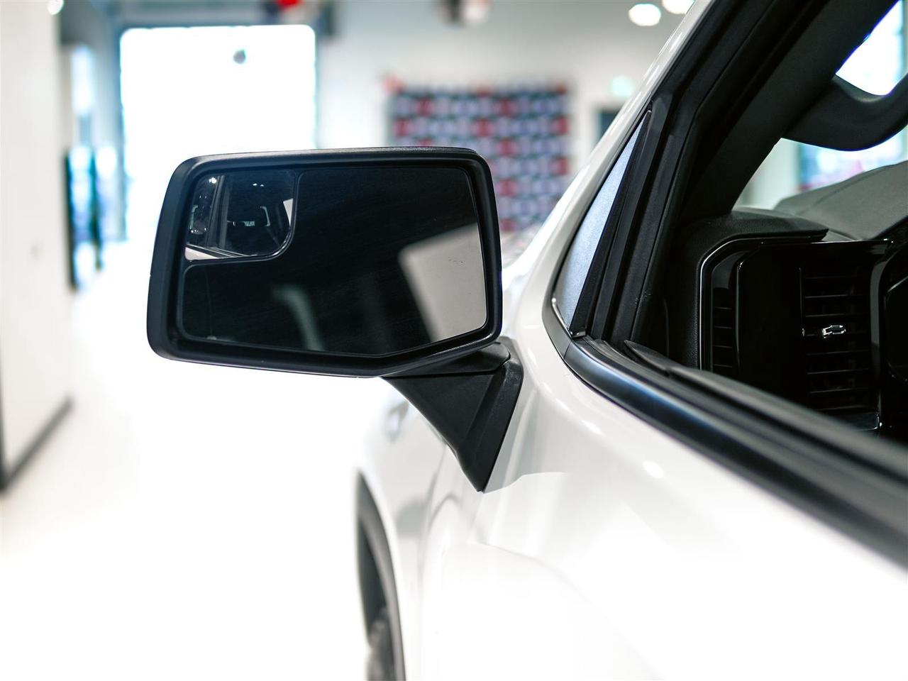 2024 GMC Sierra 1500 ELEVATION CREW CAB | 4X4 | NO ACCIDENTS Photo