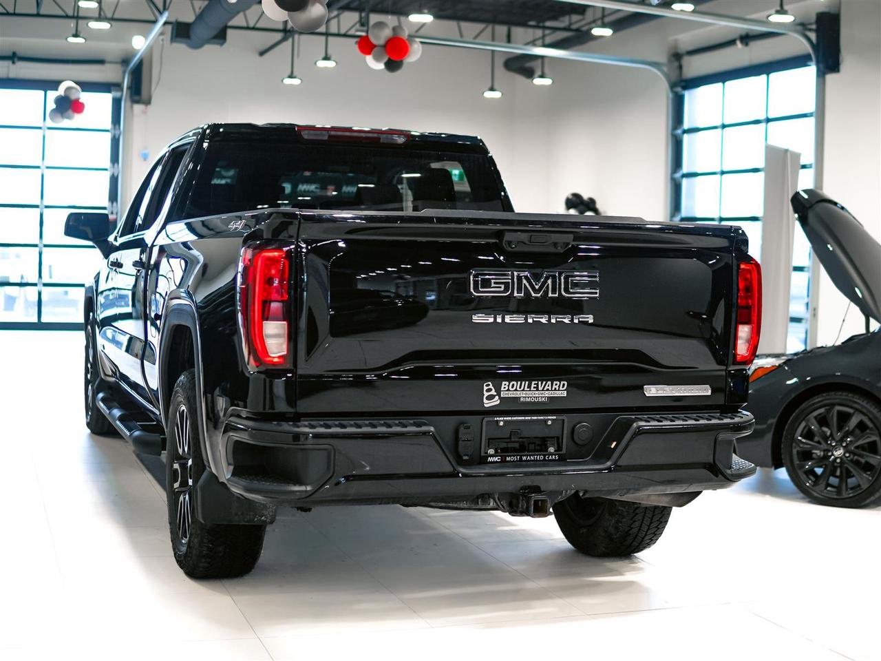 2024 GMC Sierra 1500 ELEVATION CREW CAB | 4X4 | NO ACCIDENTS Photo
