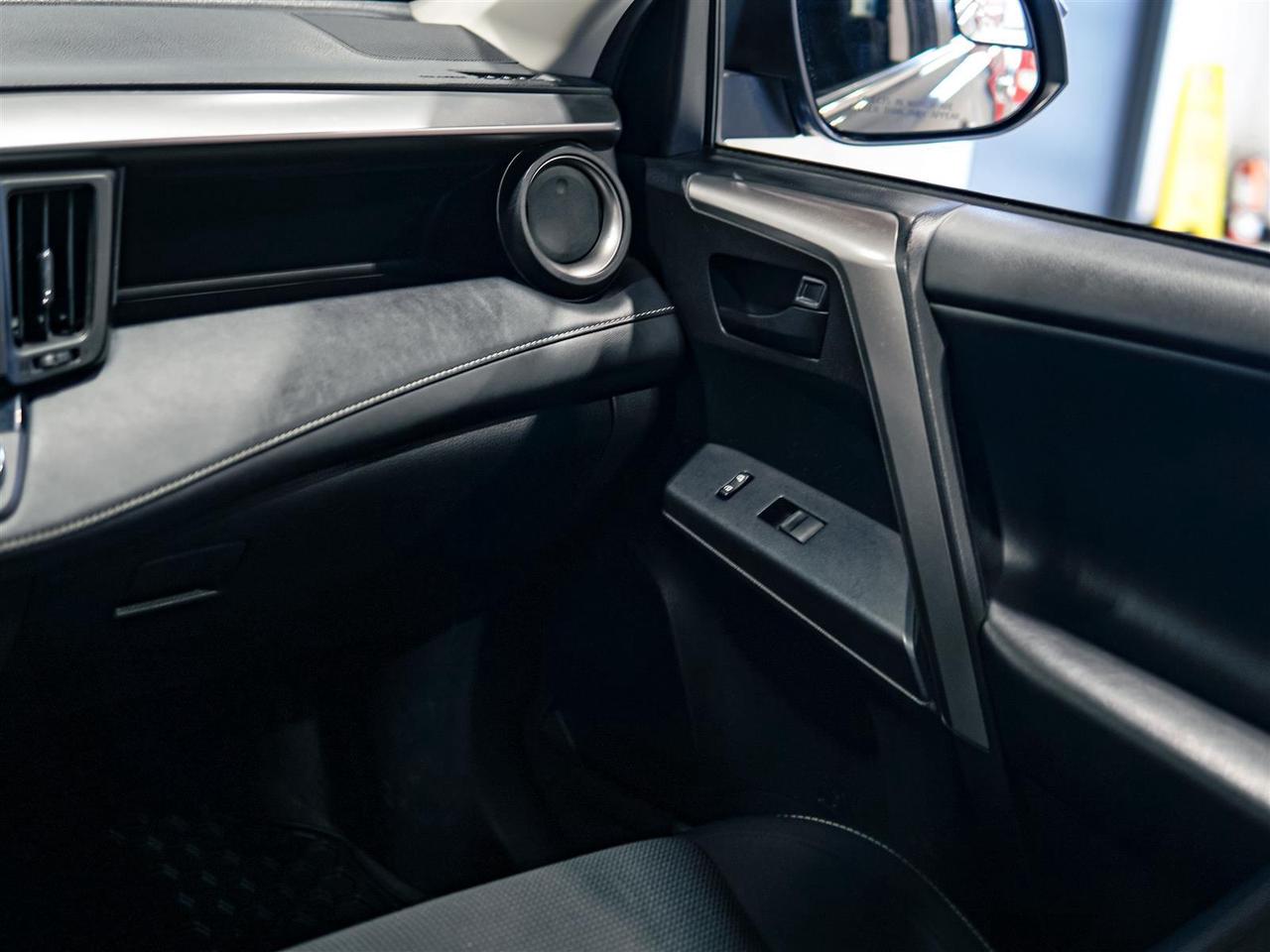 2018 Toyota RAV4 Hybrid LE+ HYBRID | NO ACCIDENTS | TOYOTA SERVICED Photo