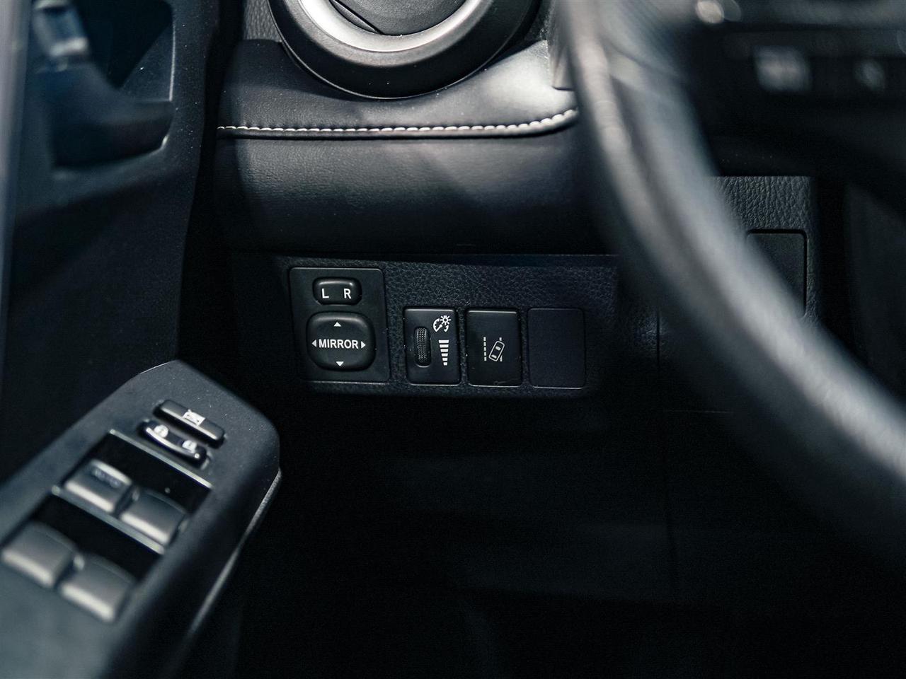 2018 Toyota RAV4 Hybrid LE+ HYBRID | NO ACCIDENTS | TOYOTA SERVICED Photo