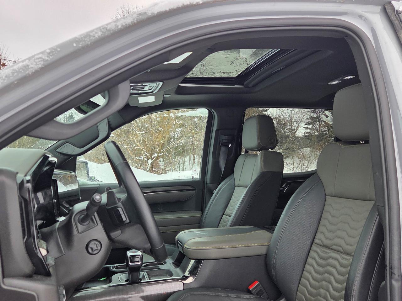 2024 Chevrolet Silverado 1500 ZR2 Photo