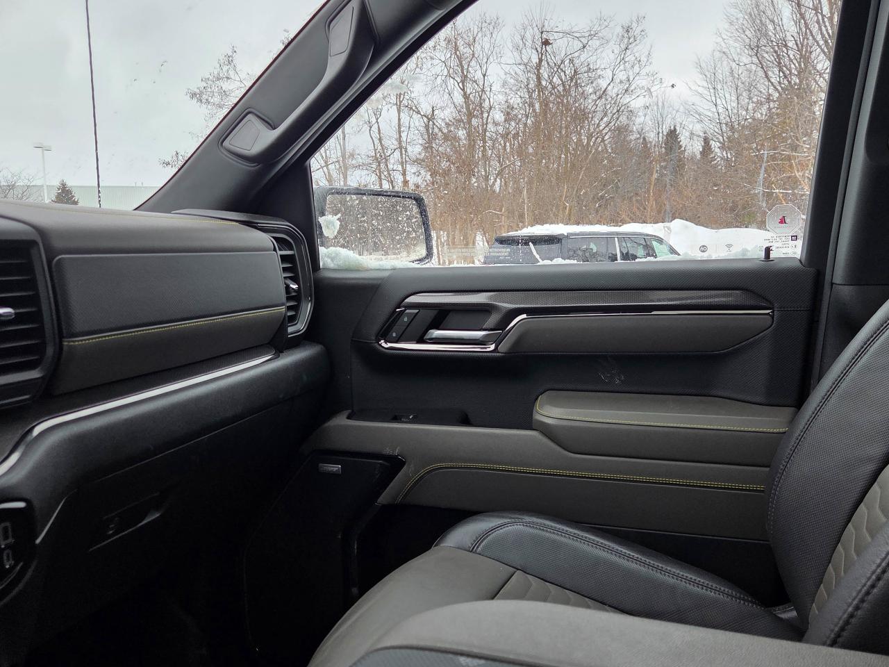 2024 Chevrolet Silverado 1500 ZR2 Photo