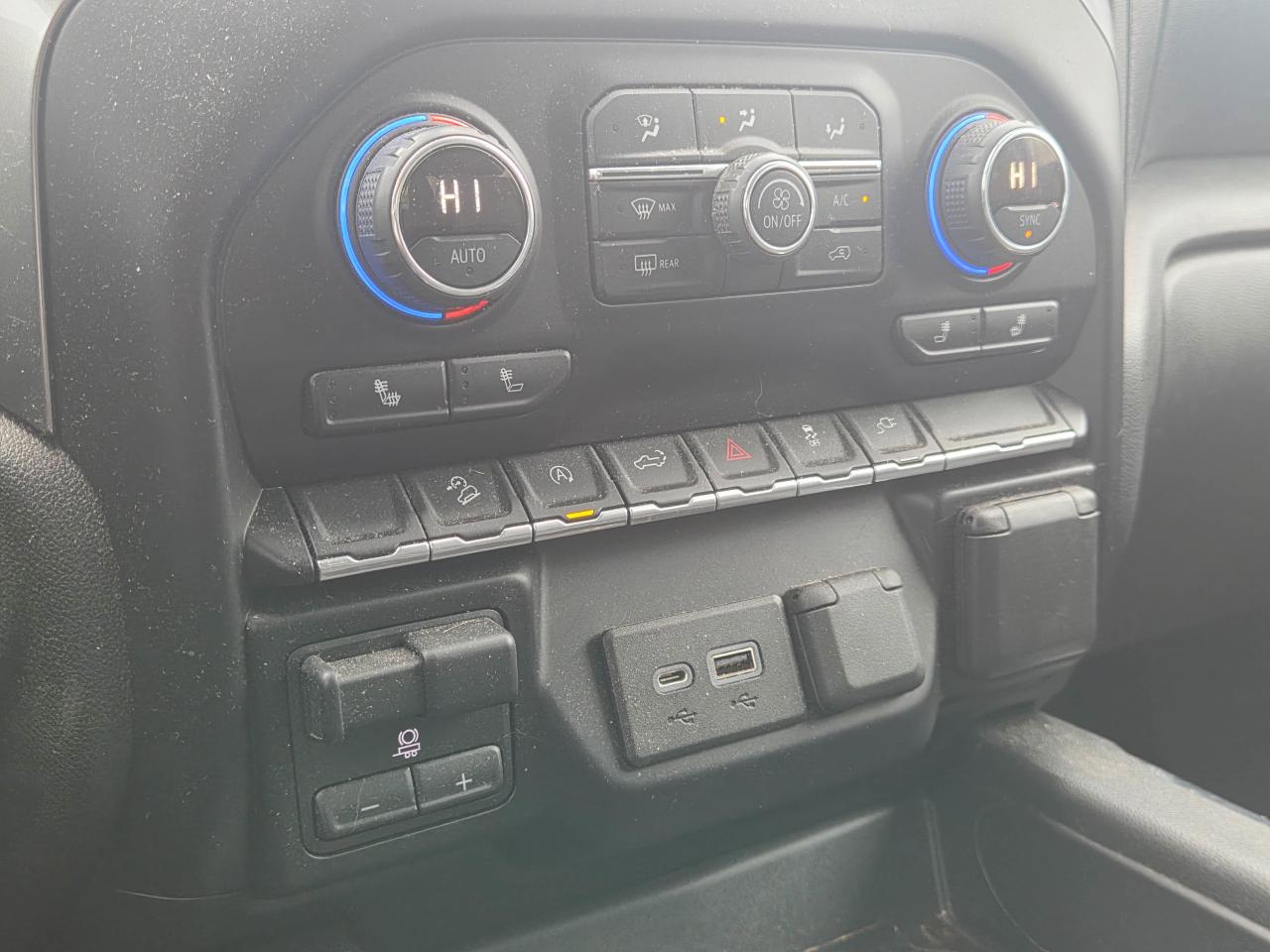 2019 Chevrolet Silverado 1500 RST Photo