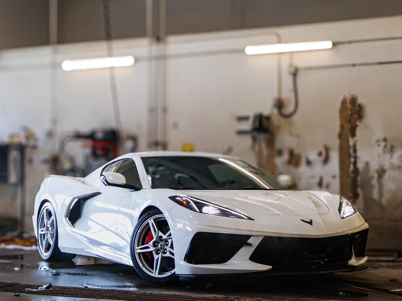 2020 Chevrolet Corvette 2LT Photo