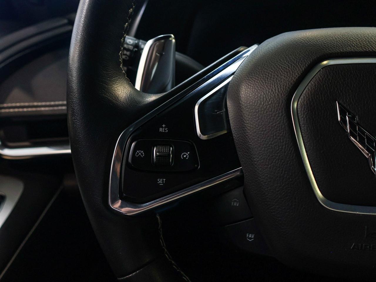 2020 Chevrolet Corvette 2LT Photo