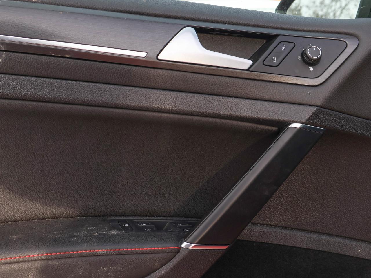 2021 Volkswagen Golf GTI Autobahn Photo