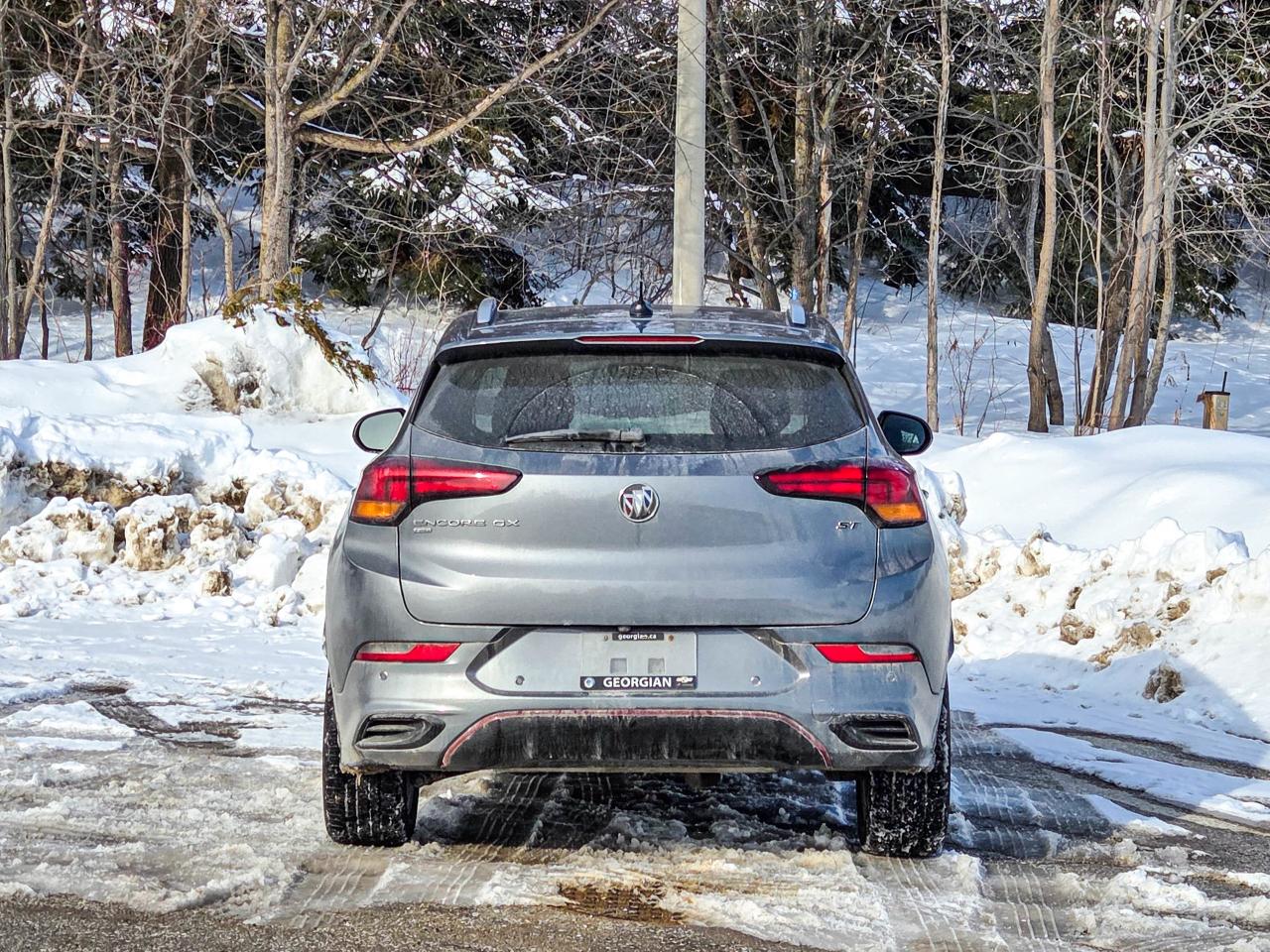 2022 Buick Encore GX SELECT Photo