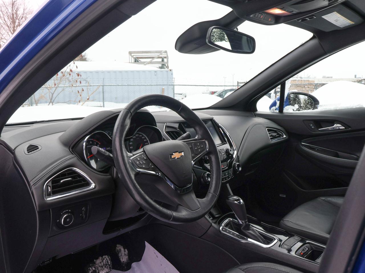 2018 Chevrolet Cruze Premier Photo