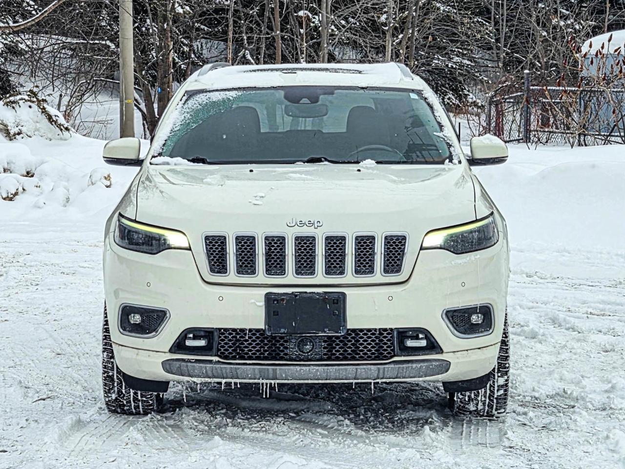 2019 Jeep Cherokee OVERLAND Photo