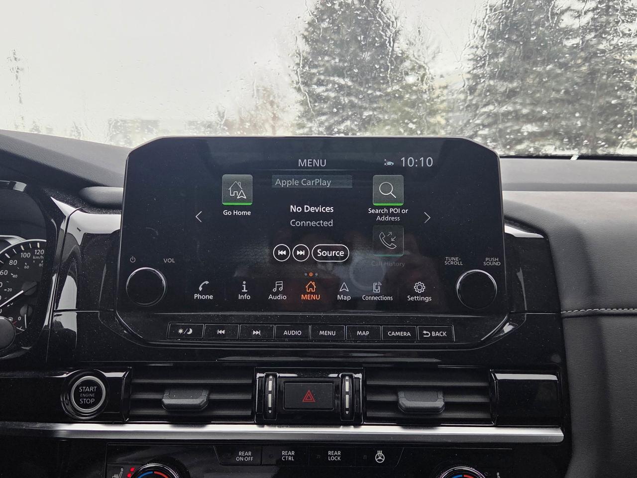 2024 Nissan Pathfinder SL Photo