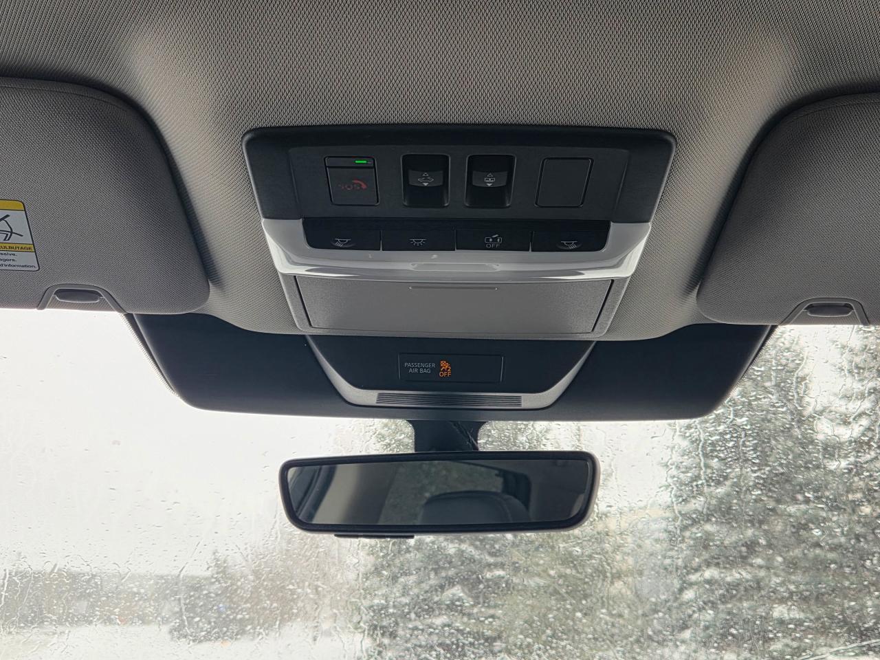 2024 Nissan Pathfinder SL Photo