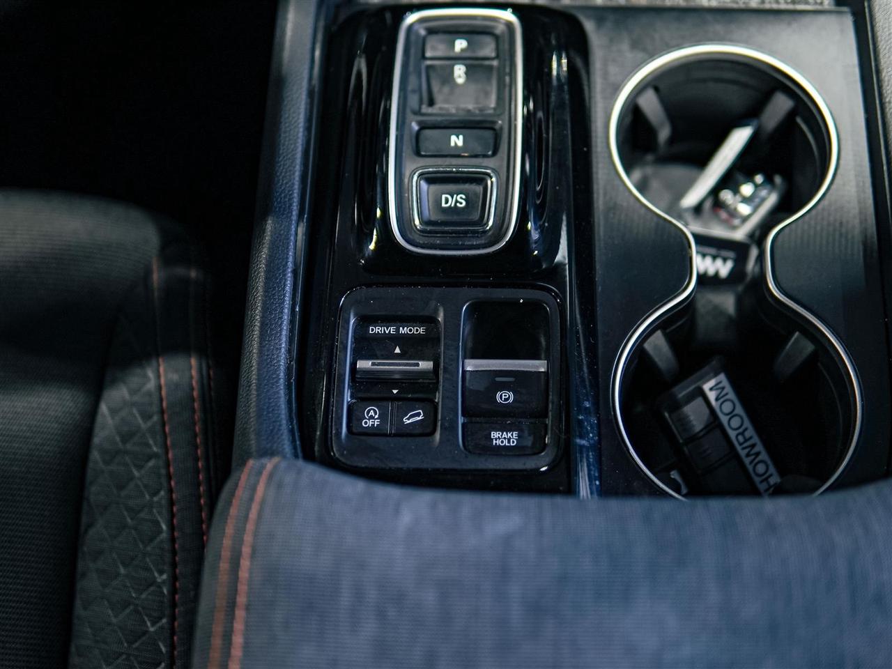 2025 Honda Pilot SPORT AWD | NO ACCIDENTS | 8 PASS Photo