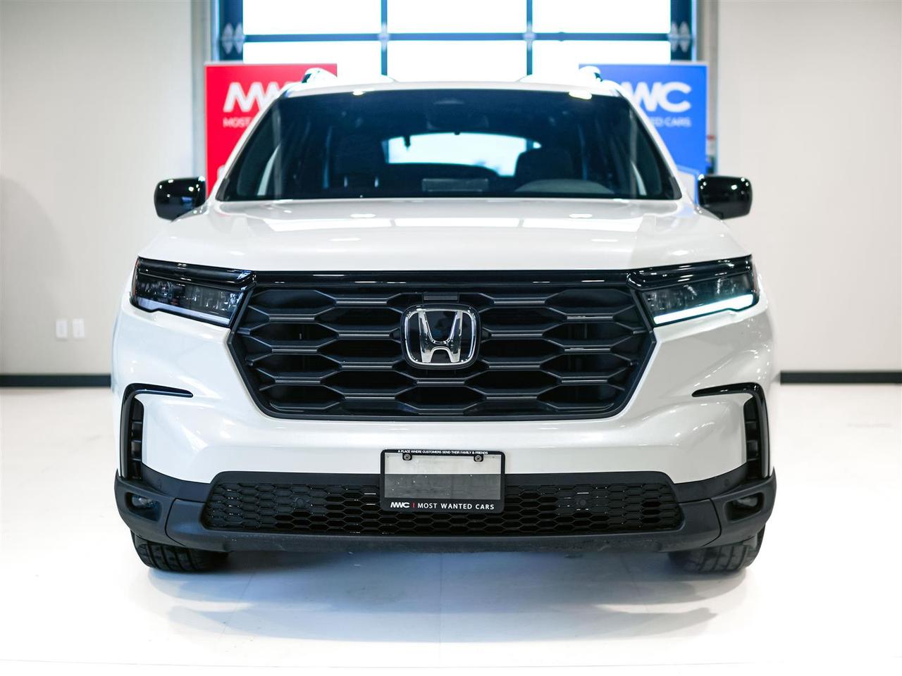 2025 Honda Pilot SPORT AWD | NO ACCIDENTS | 8 PASS Photo2